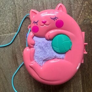 Polly Pocket Pet Vet Playset Starring Shani Cuddly Cat Purse Compact